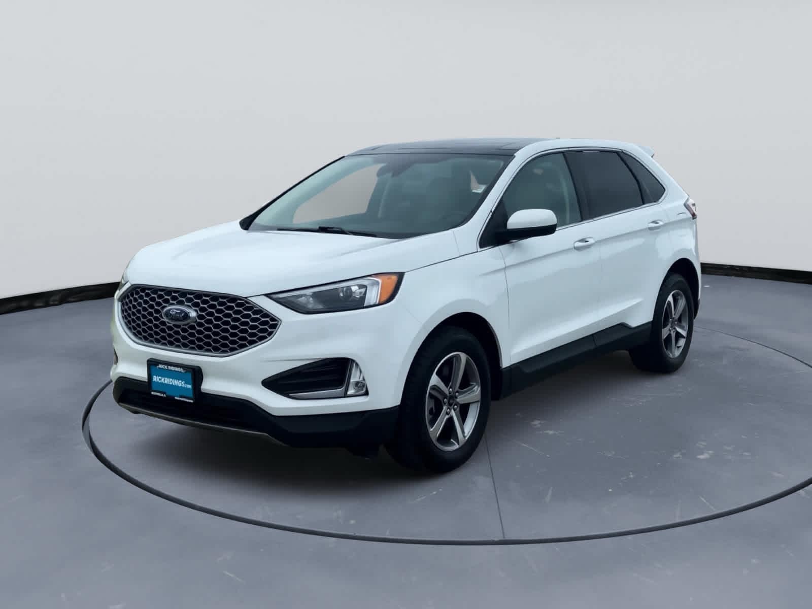 2024 Ford Edge SEL AWD's photo