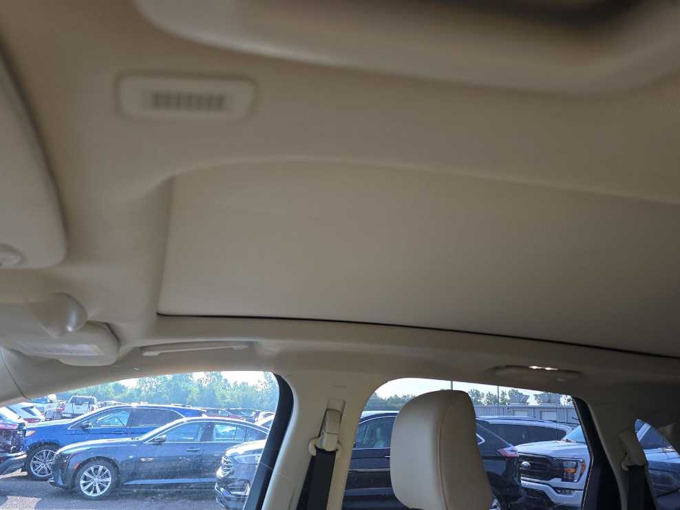 2024 Ford Edge SEL photo 2