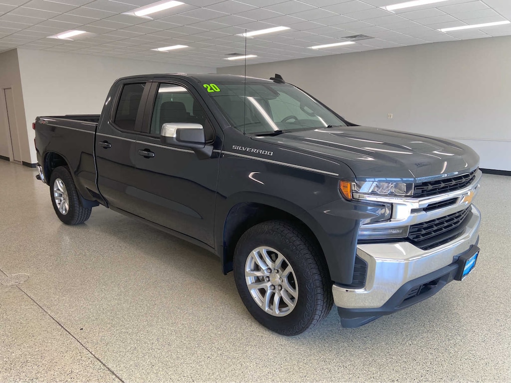 Used 2020 Chevrolet Silverado 1500 LT 4WD Double Cab 147 4WD Double Cab 147
