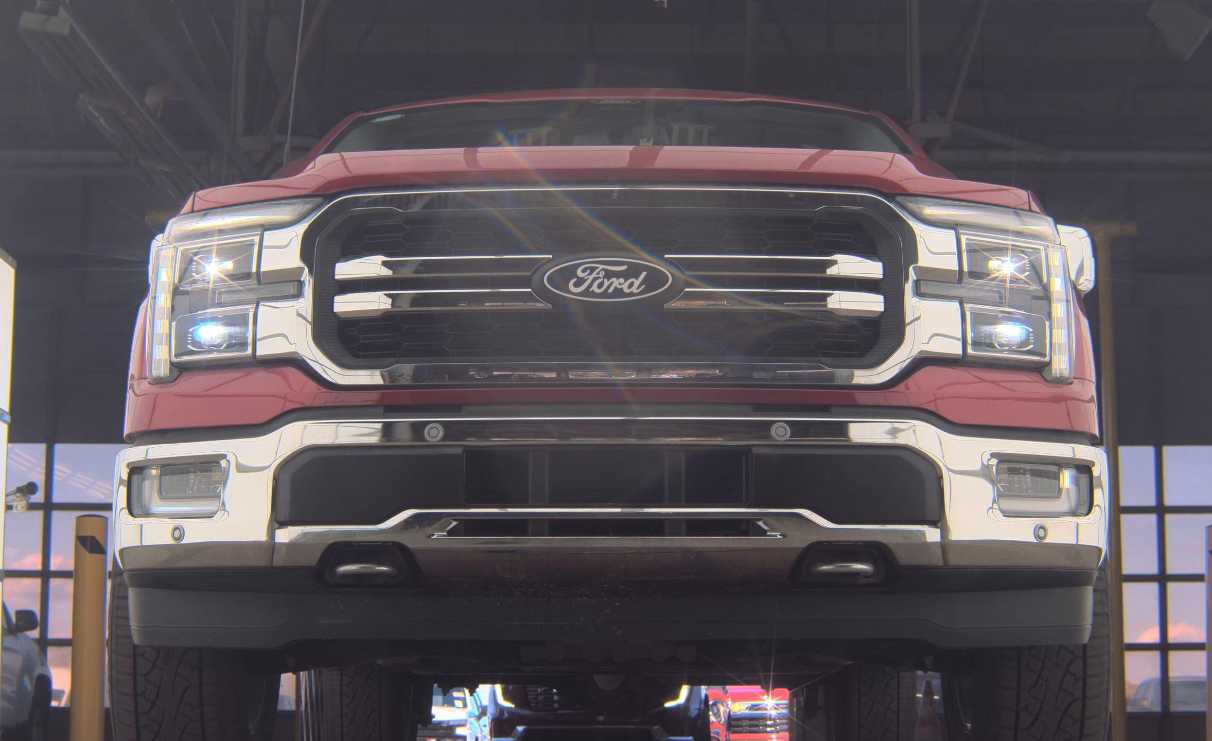 2024 Ford F-150 Lariat photo 3