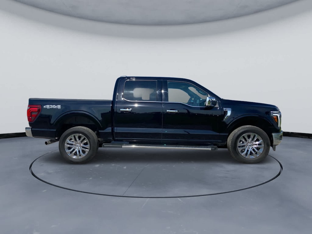 Used 2025 Ford F-150 Lariat 4WD Supercrew 5.5 Box 4WD SuperCrew 5.5 Box