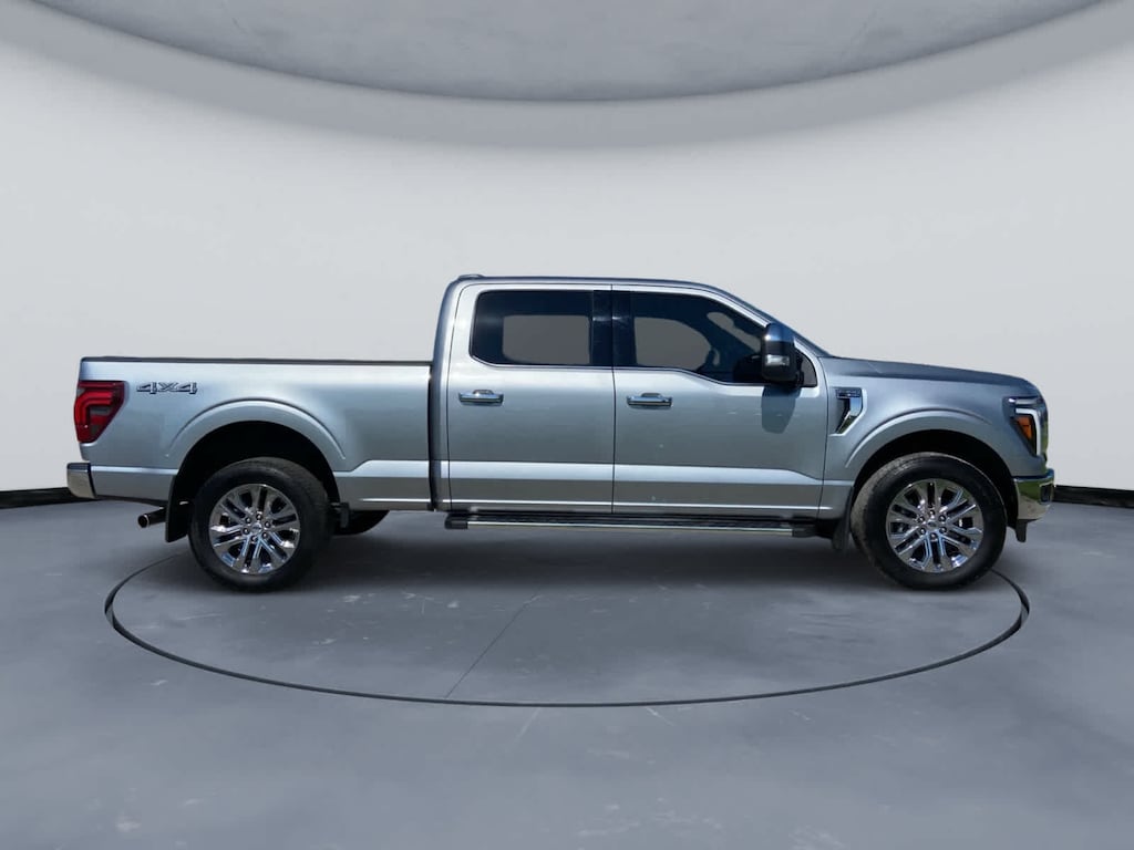 Used 2025 Ford F-150 Lariat 4WD Supercrew 5.5 Box 4WD SuperCrew 5.5 Box