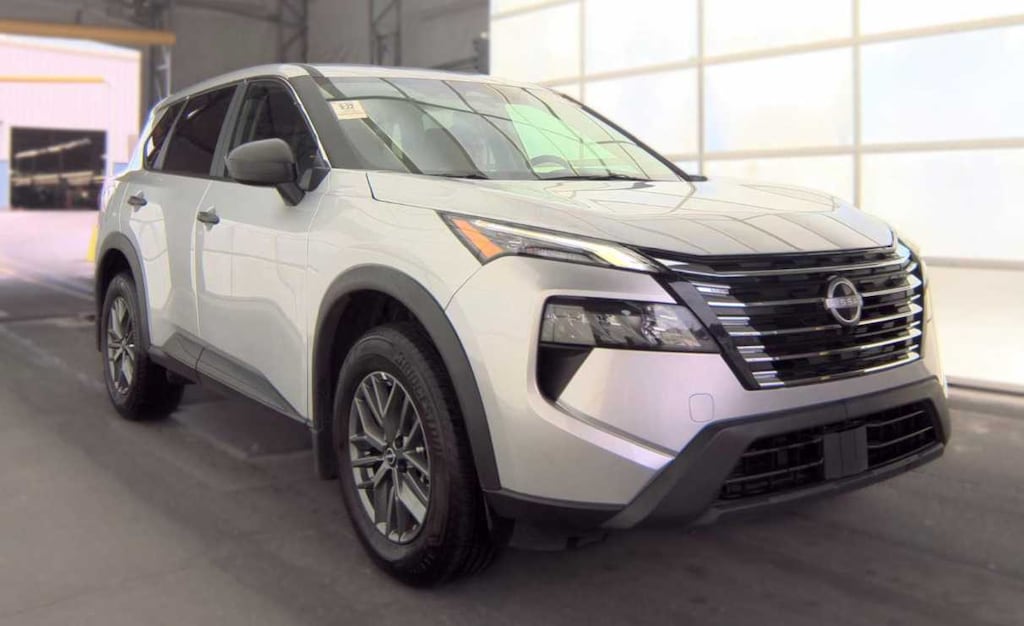 Used 2025 Nissan Rogue S FWD