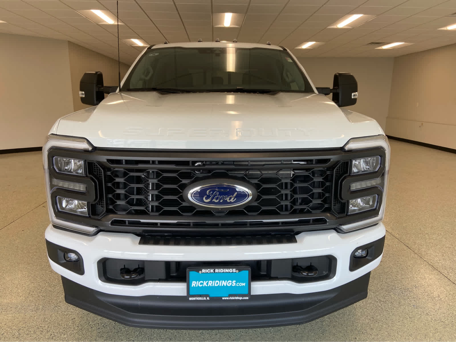 2025 Ford F-350 XL photo 2