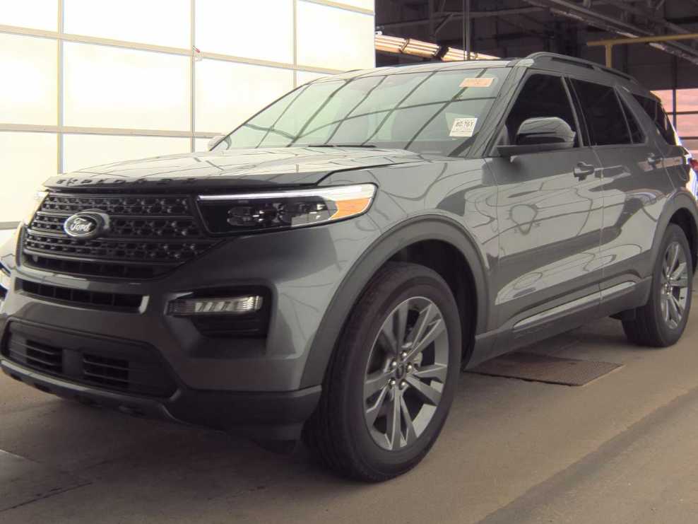 2023 Ford Explorer XLT 4WD's photo