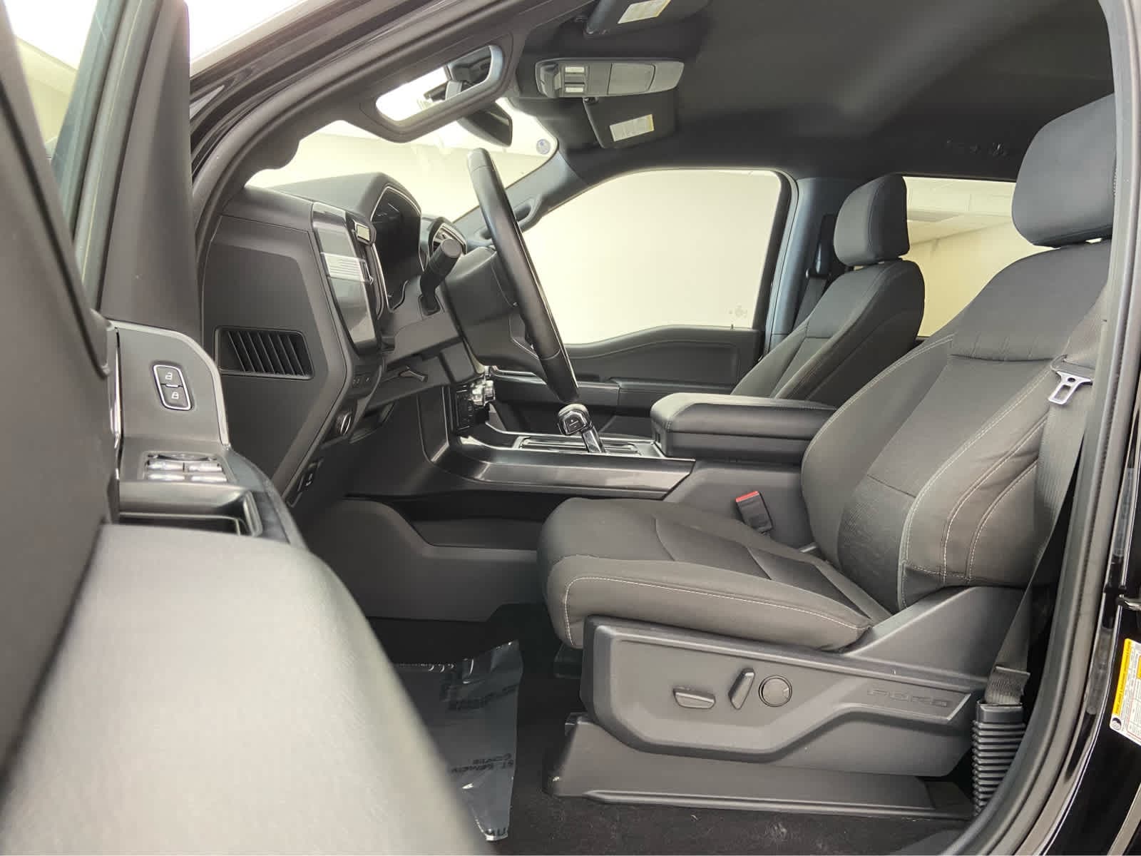 2023 Ford F-150 XLT - Photo 14