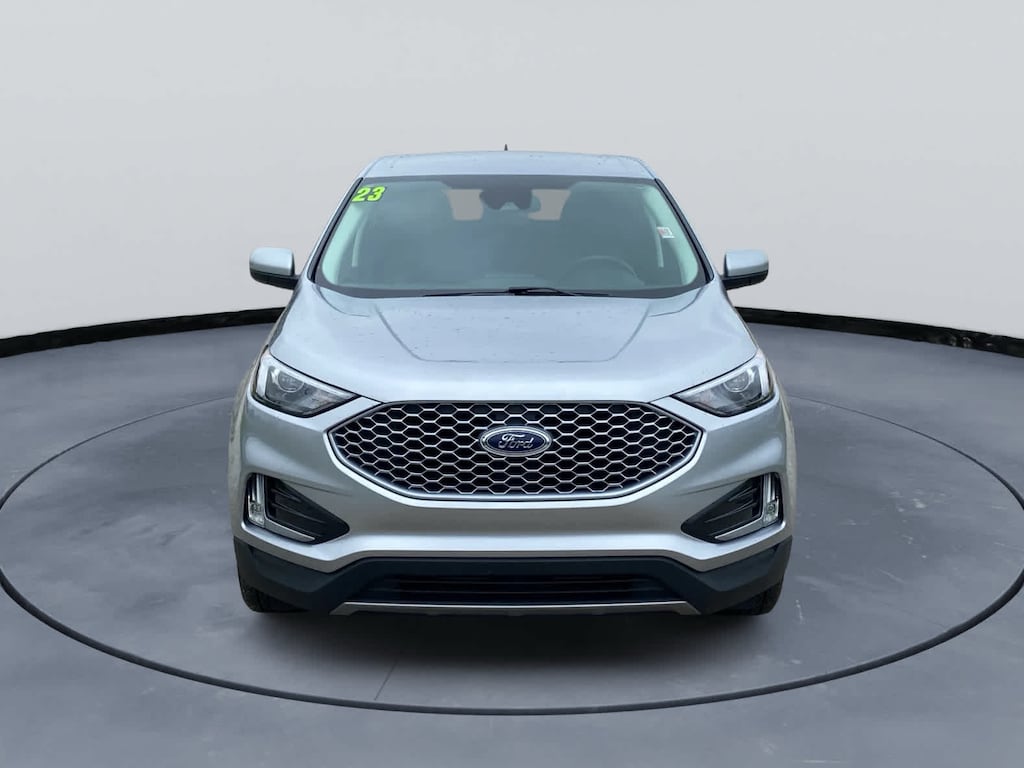 Used 2023 Ford Edge SEL AWD