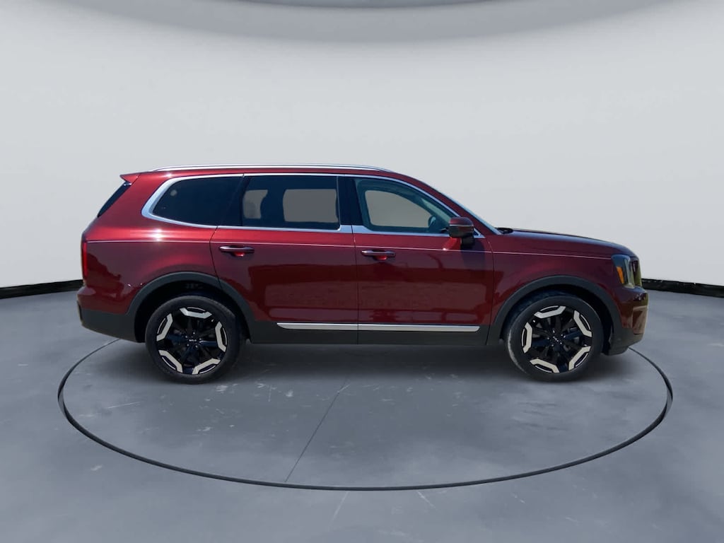 Used 2024 Kia Telluride S FWD