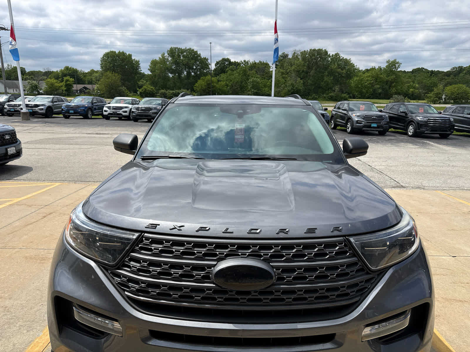 2021 Ford Explorer XLT 4WD's photo