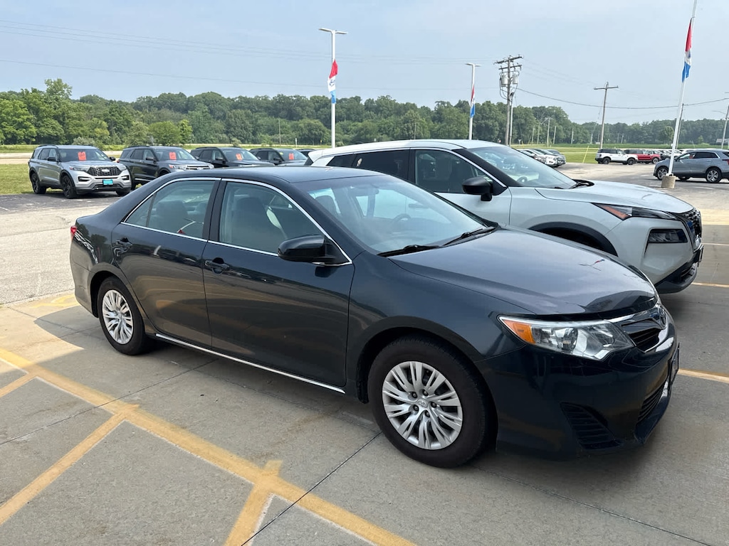 Used 2014 Toyota Camry LE 2014.5 Sdn I4 Auto