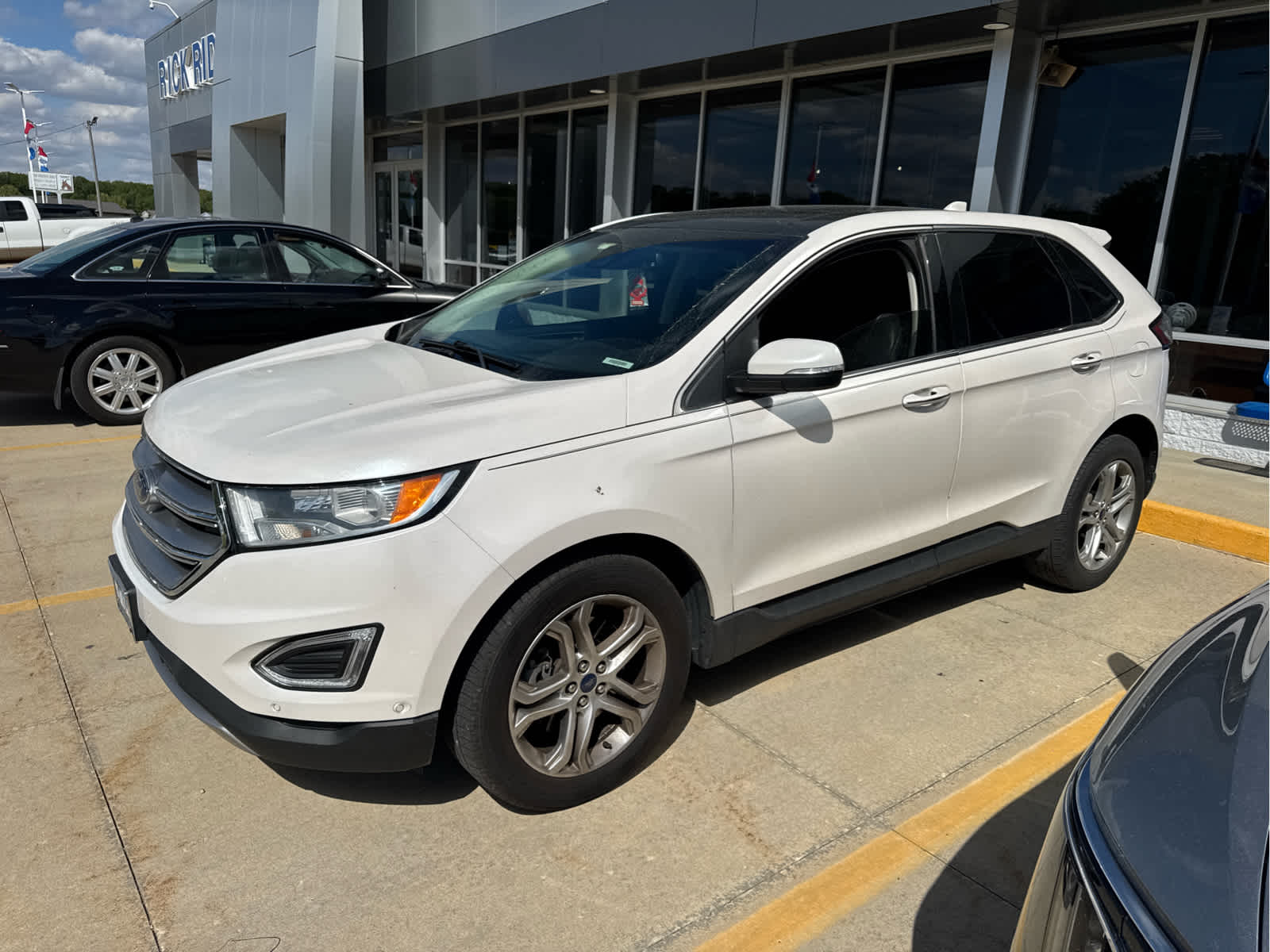 2016 Ford Edge Titanium AWD's photo