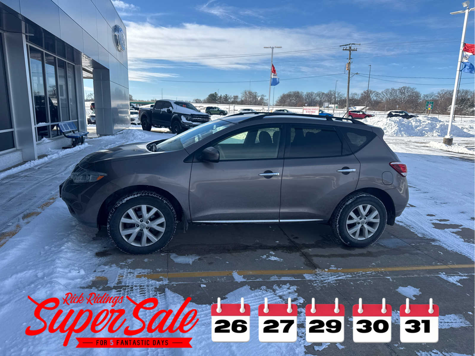 2013 Nissan Murano SV's photo