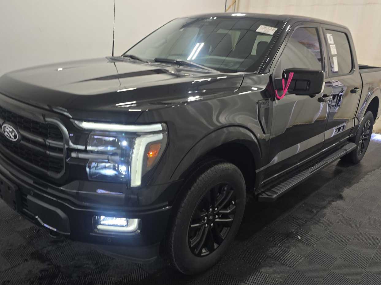 2024 Ford F-150 Lariat 4x4 SuperCrew 145 in's photo