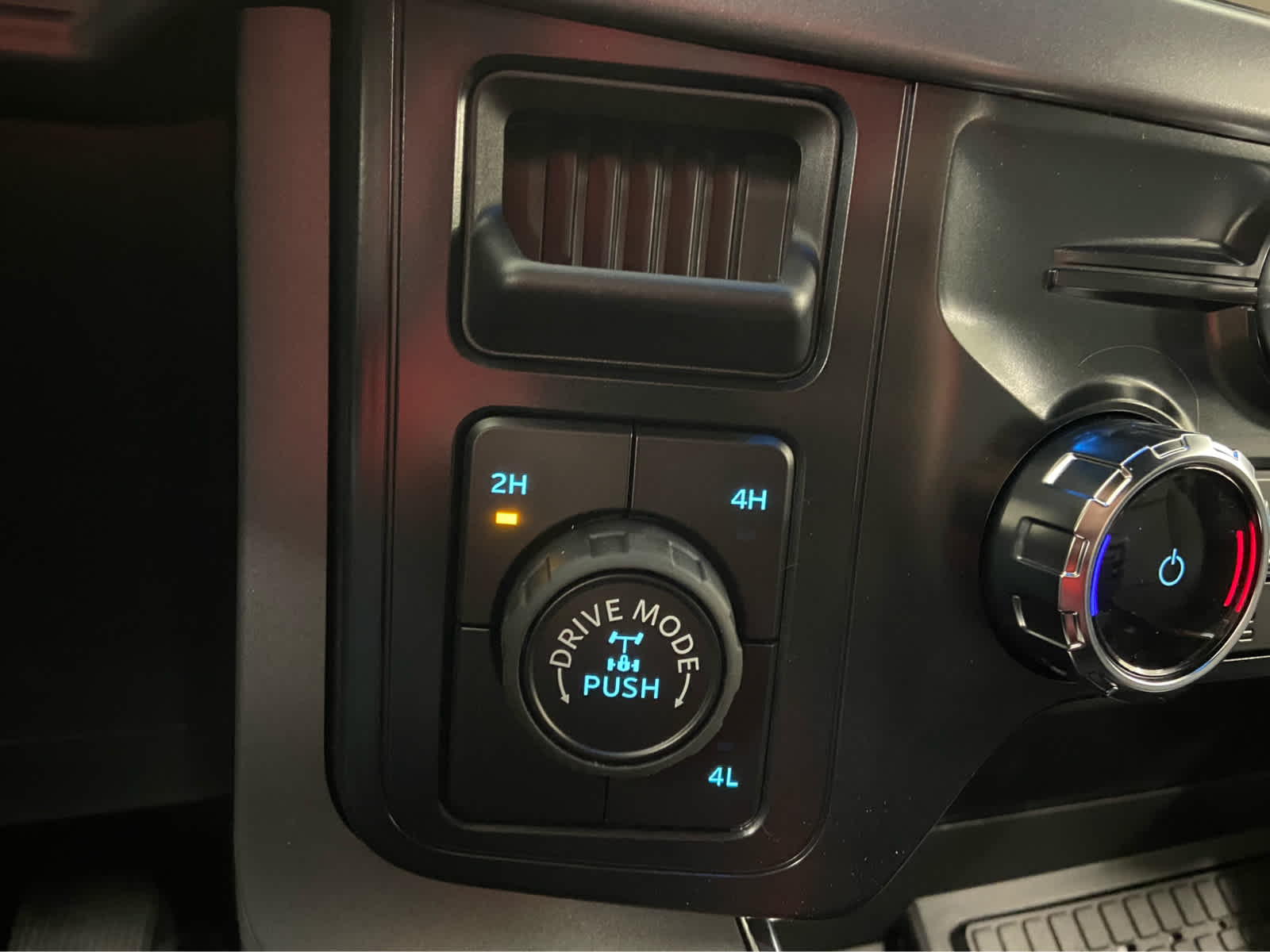 2026 Ford F-150 XLT - Photo 37