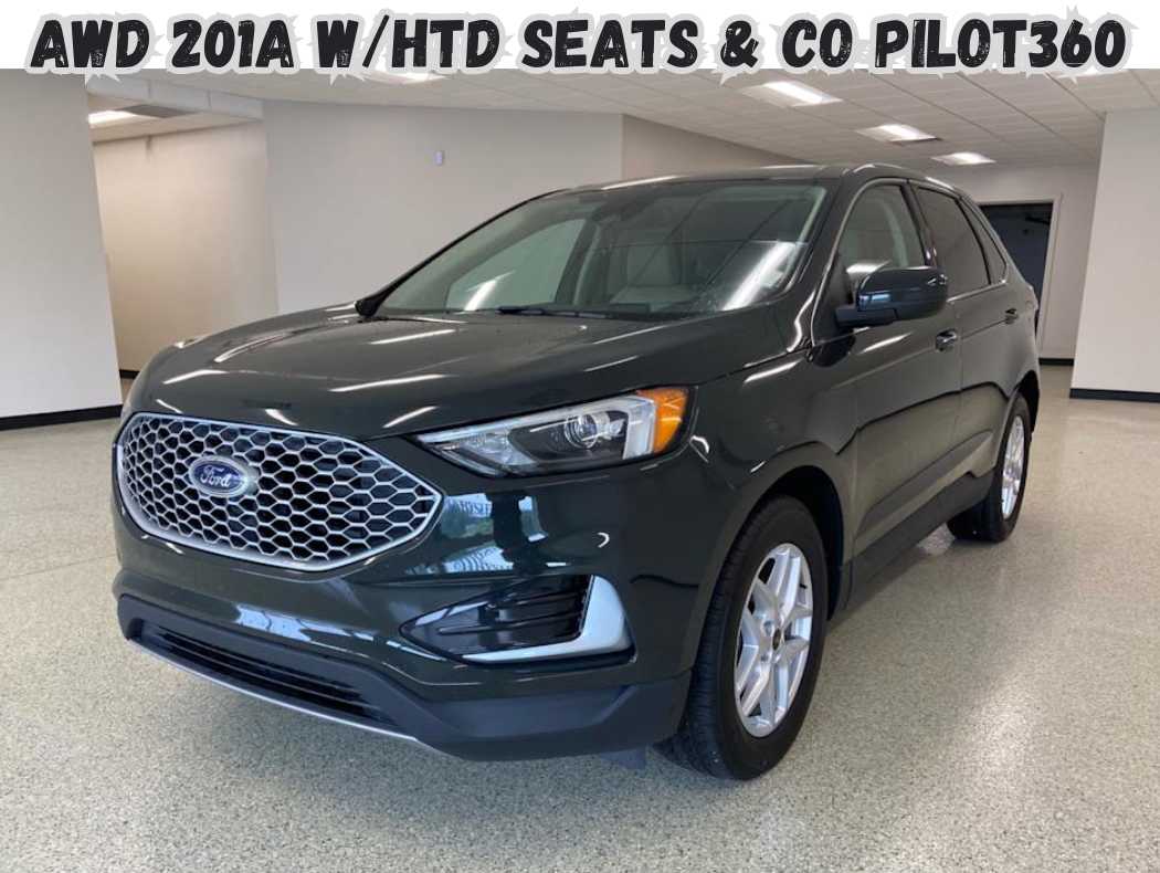 2024 Ford Edge SEL's photo