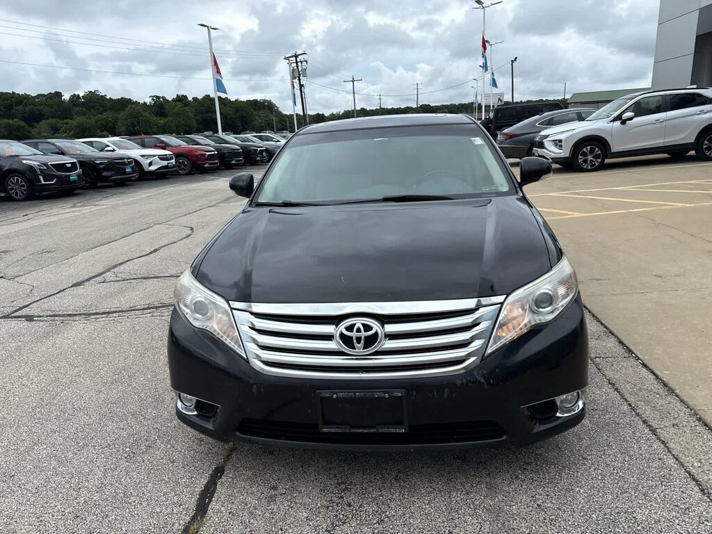 Used 2011 Toyota Avalon Limited Sdn