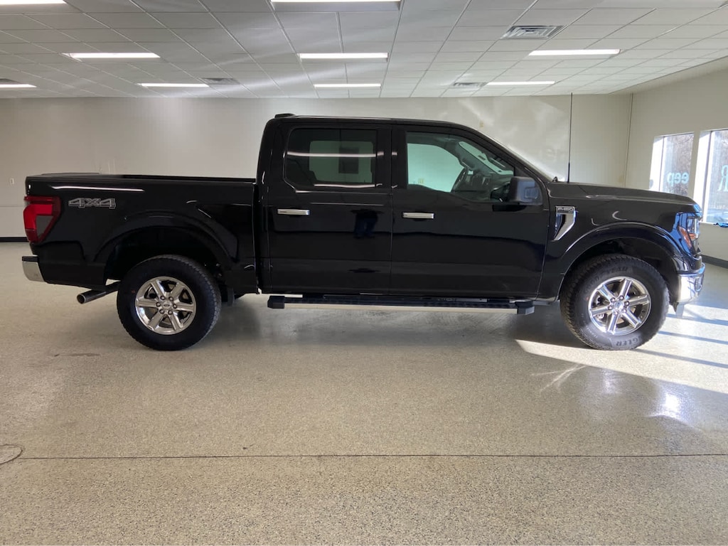 Used 2025 Ford F-150 XLT