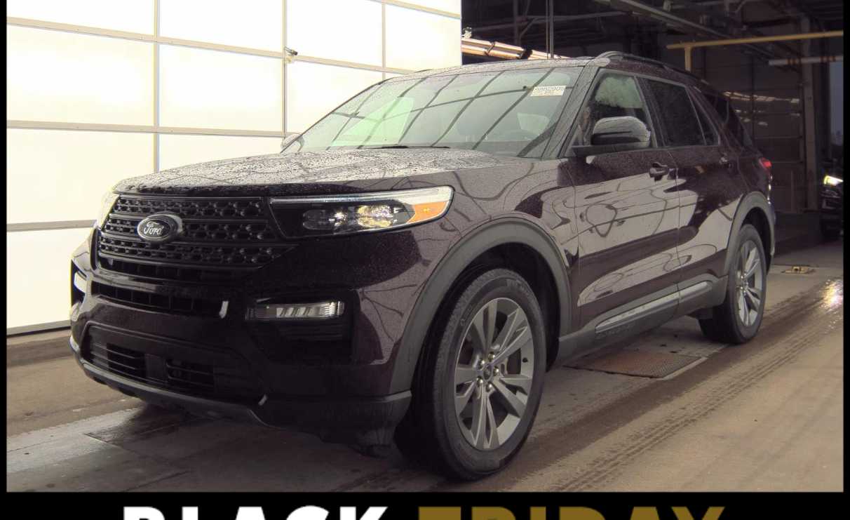 2022 Ford Explorer XLT photo 2