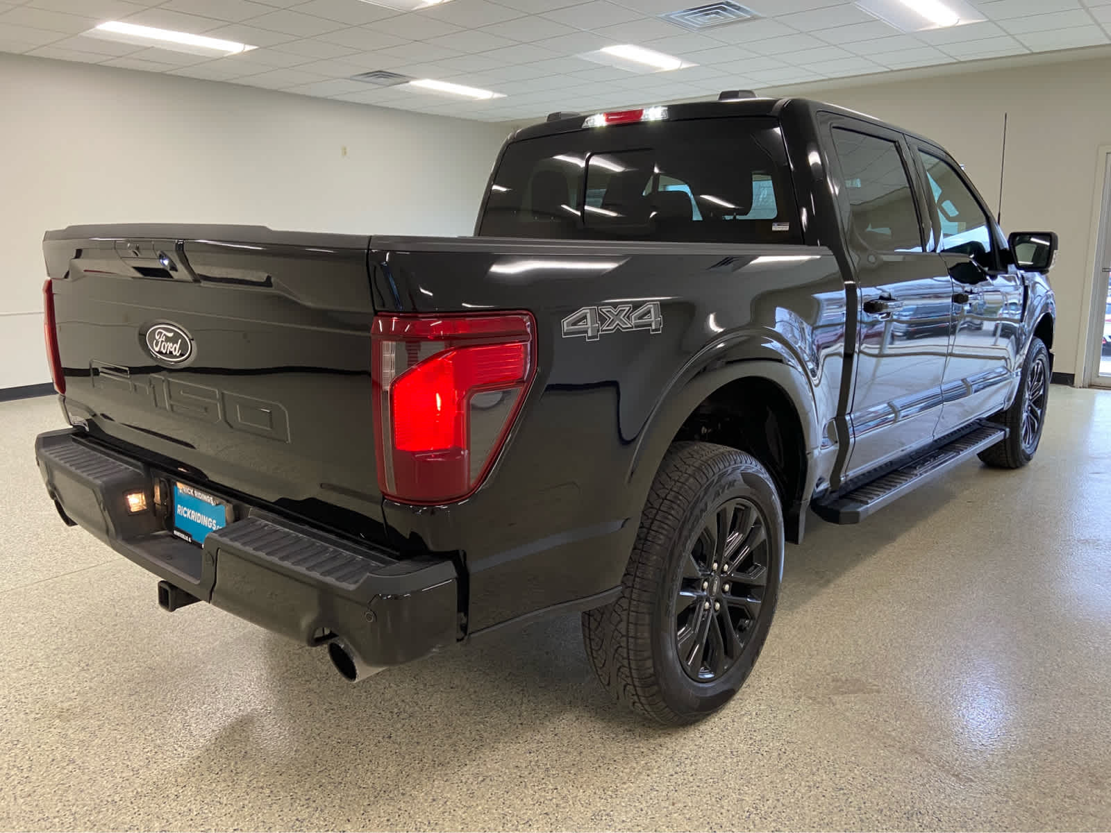 2026 Ford F-150 XLT - Photo 5