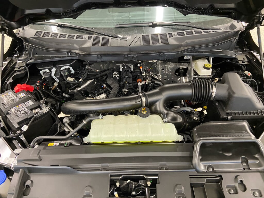 New 2025 Ford F-150 XLT TRUCK