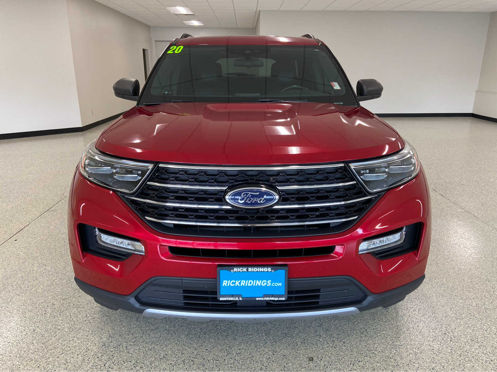 Used 2020 Ford Explorer XLT with VIN 1FMSK8DH3LGB19833 for sale in Monticello, IL