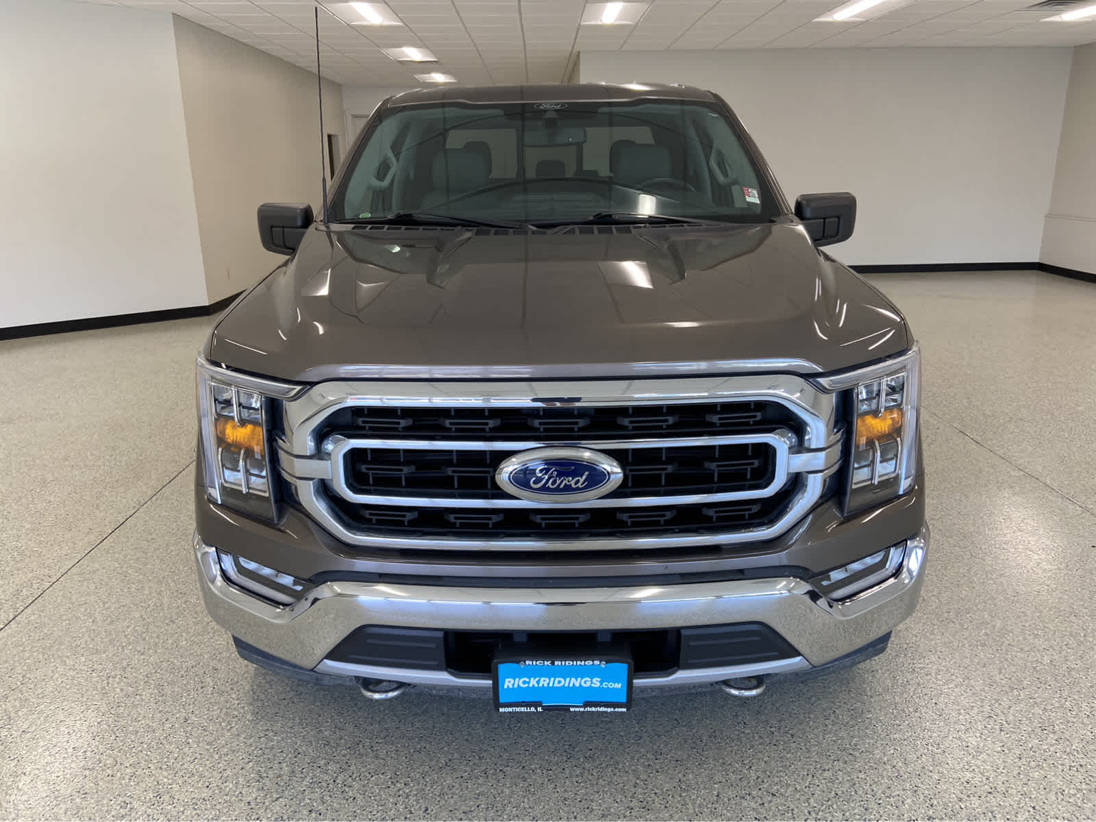 Used 2021 Ford F-150 XLT with VIN 1FTEW1EP3MFC86915 for sale in Monticello, IL