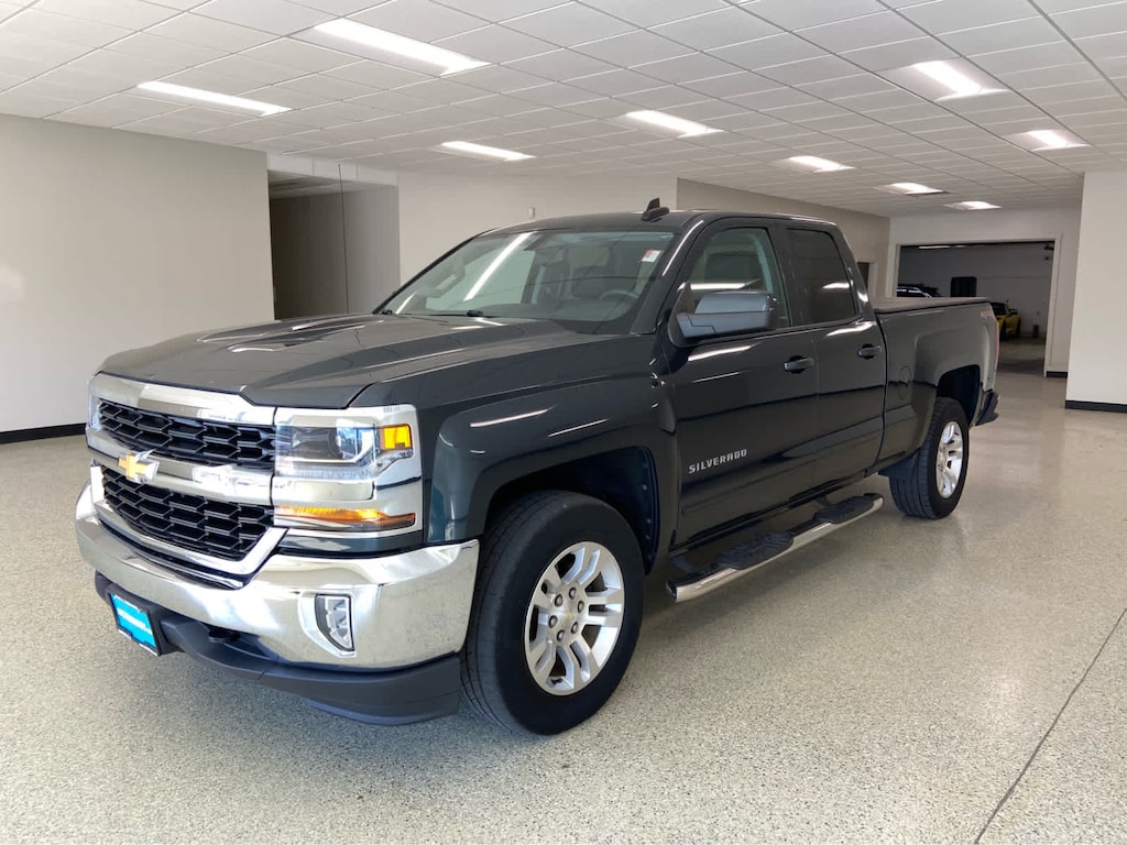 Used 2017 Chevrolet Silverado 1500 LT 4WD Double Cab 143.5 4WD Double Cab 143.5