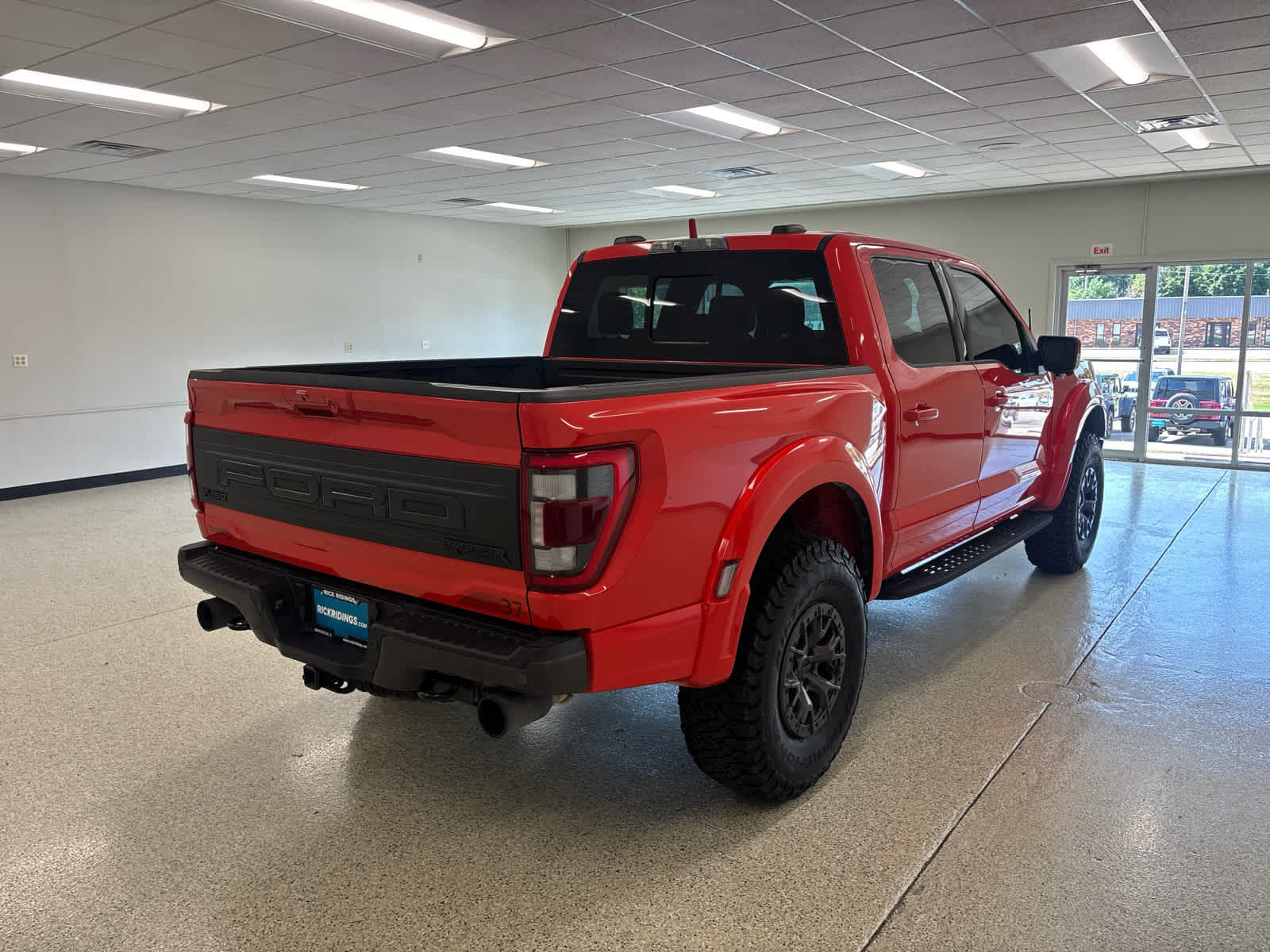 2022 Ford F-150 Raptor - Photo 4