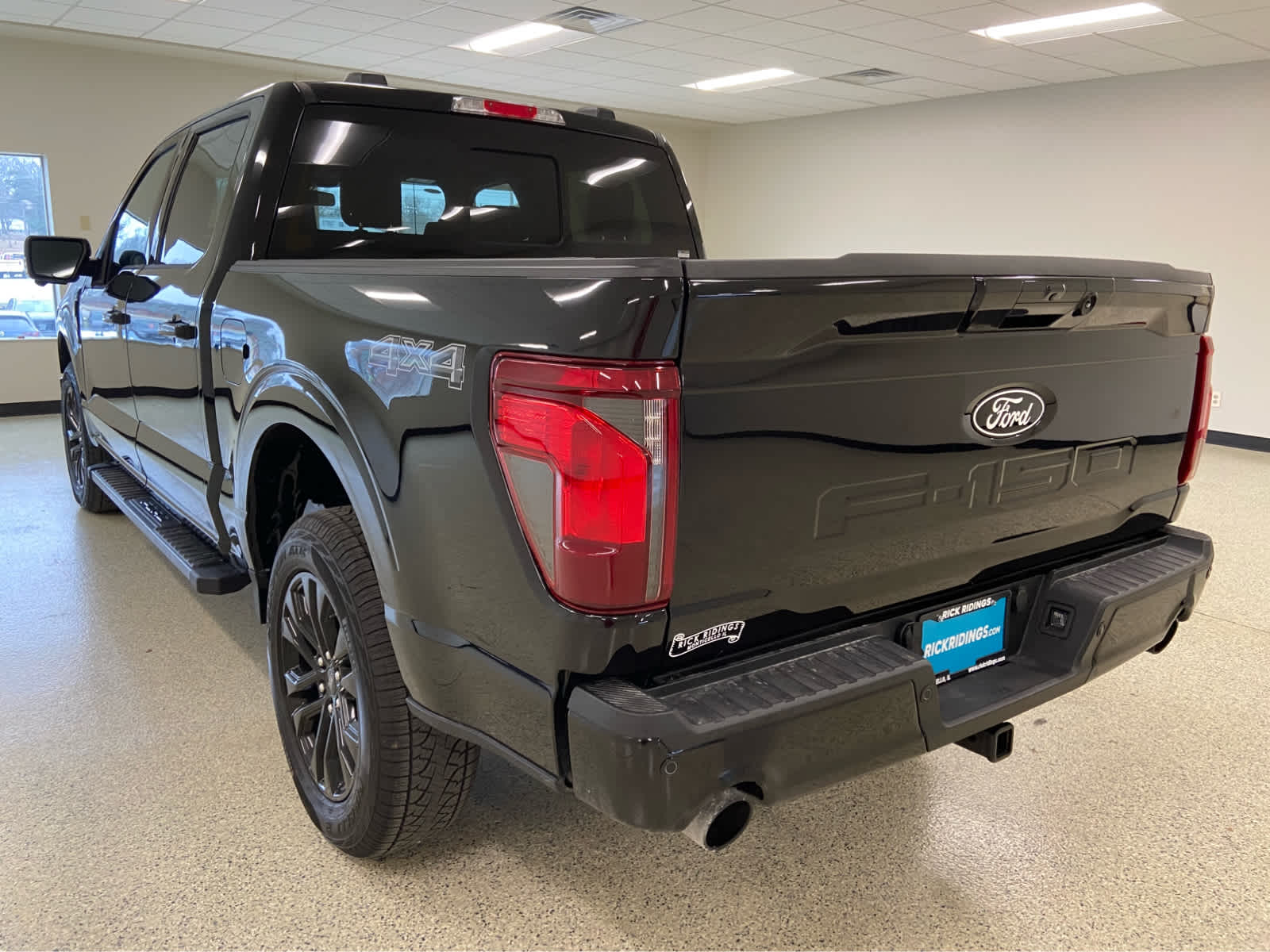 2026 Ford F-150 XLT - Photo 8