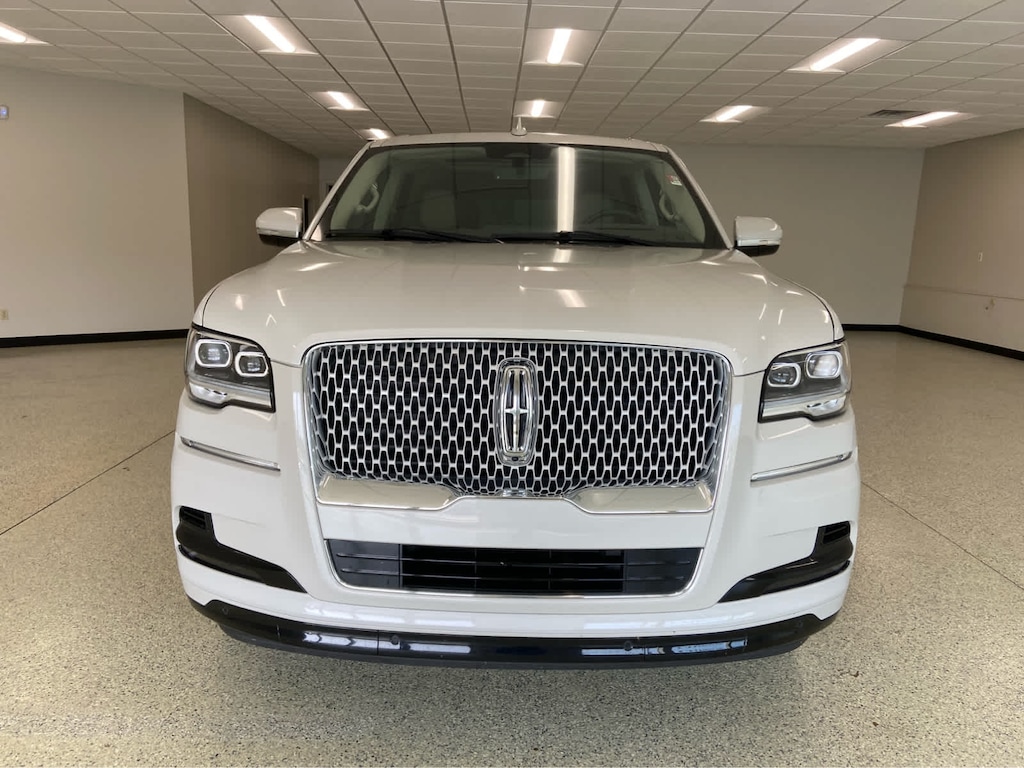 Used 2024 Lincoln Navigator L Reserve 4x4
