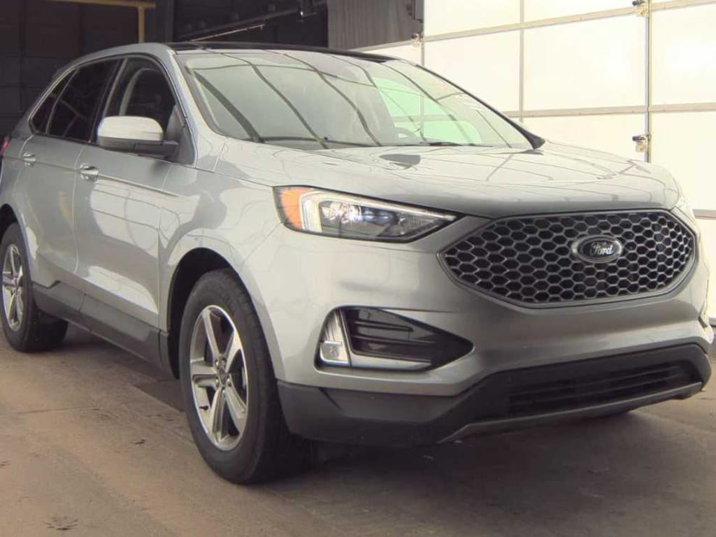 Used 2023 Ford Edge SEL AWD