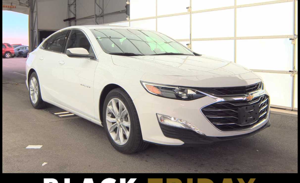 2024 Chevrolet Malibu 1LT photo 2