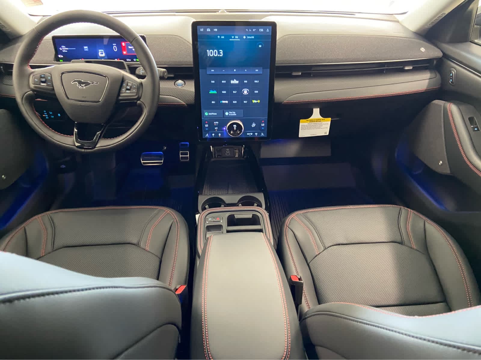 2025 Ford Mustang Mach-E Premium - Photo 22