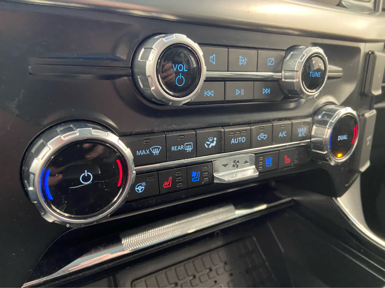 2023 Ford F-150 Lariat - Photo 31