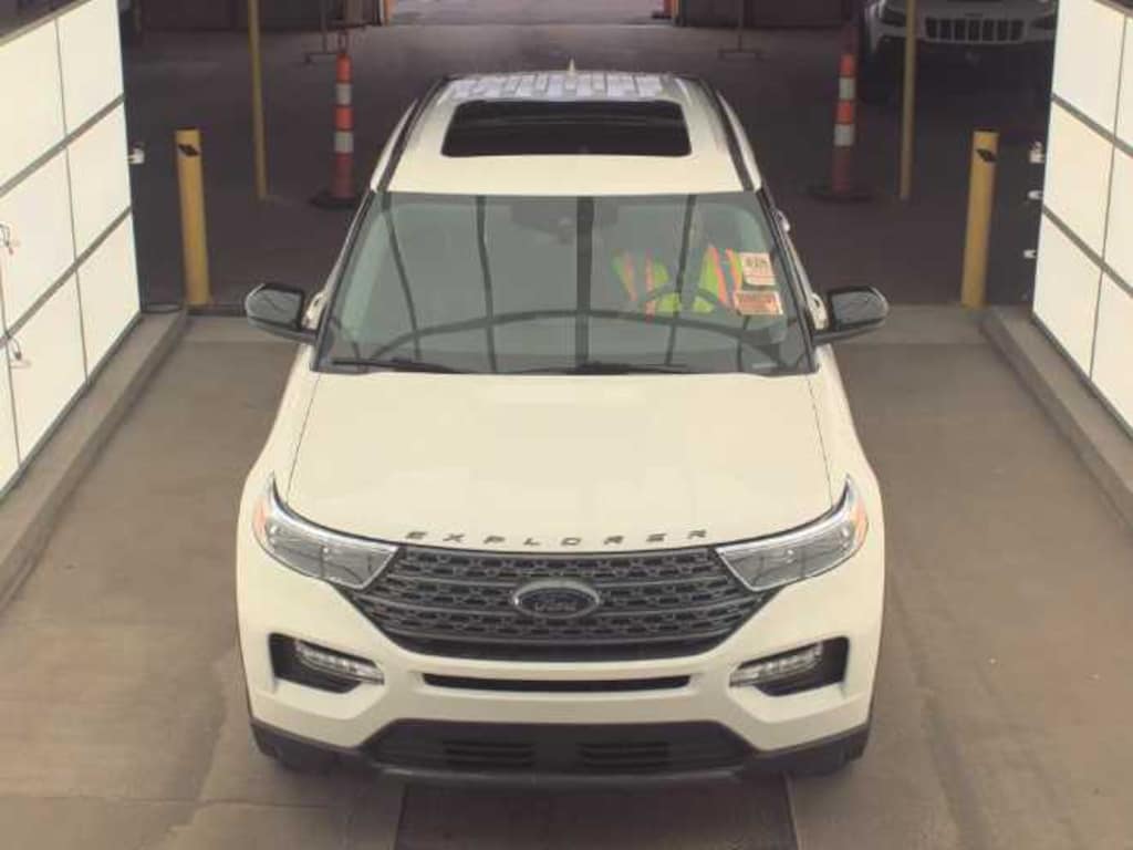 Used 2024 Ford Explorer XLT 4WD