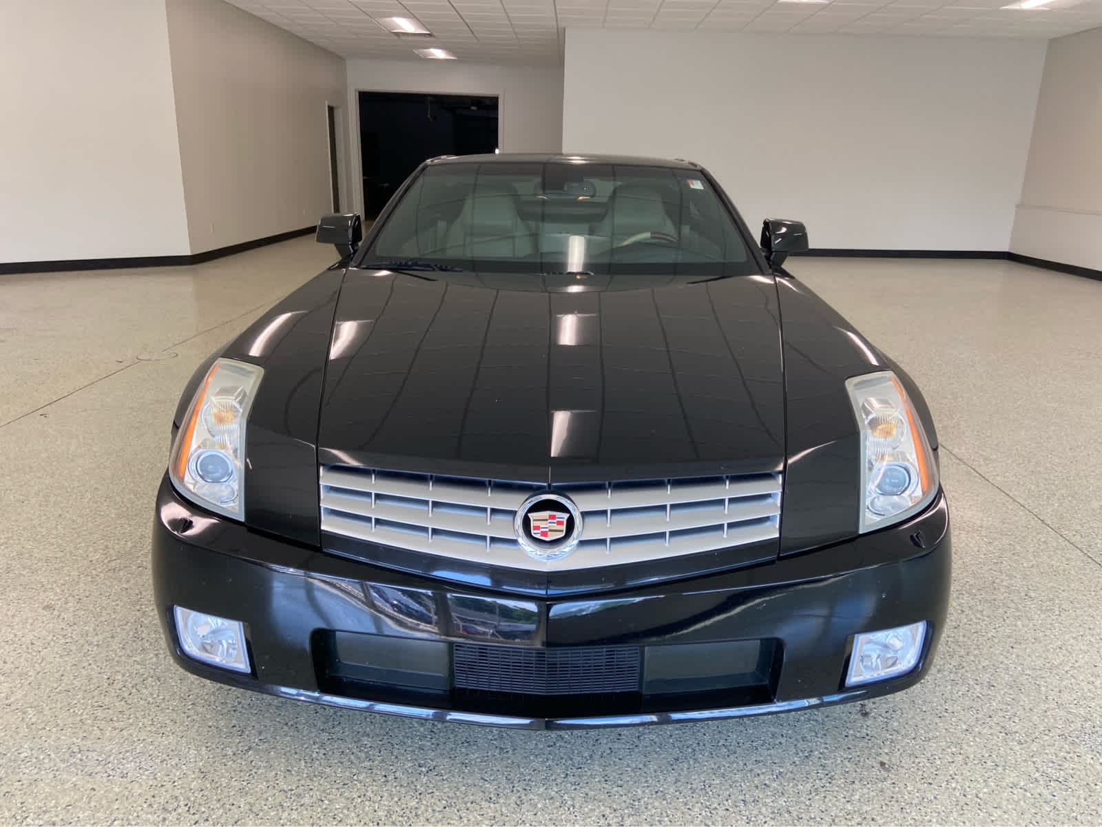 2007 Cadillac XLR photo 2