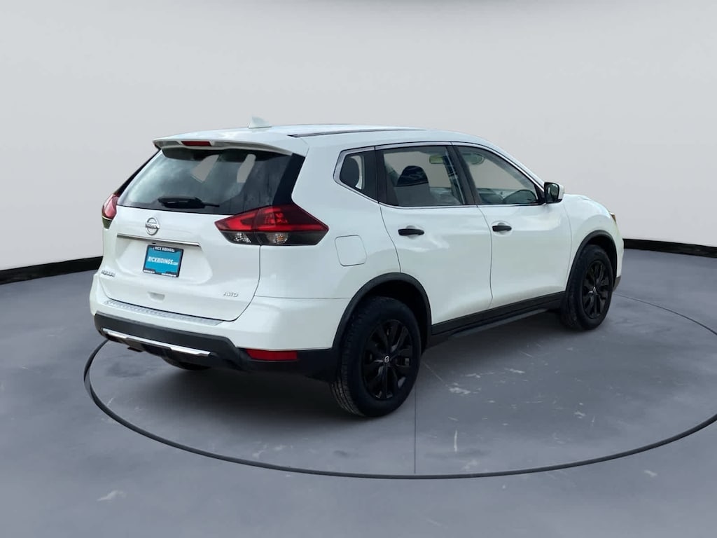 Used 2018 Nissan Rogue S AWD