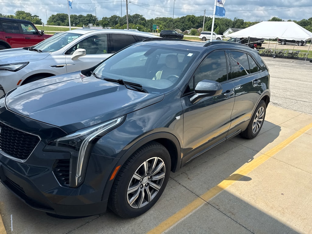 Used 2019 CADILLAC XT4 FWD Sport