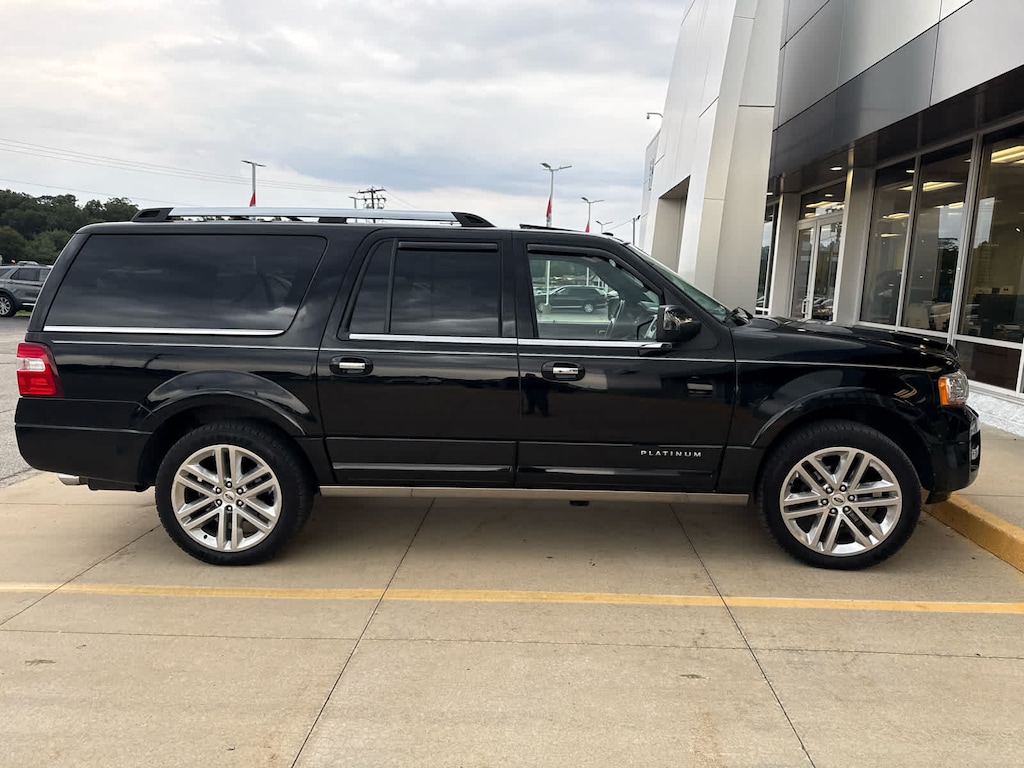 Used 2017 Ford Expedition EL Platinum 4x4