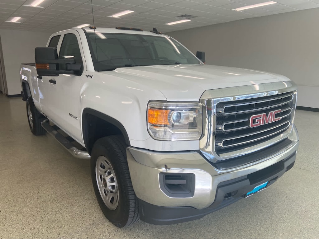 Used 2016 GMC Sierra 2500HD 4WD Double Cab 144.2 4WD Double Cab 144.2