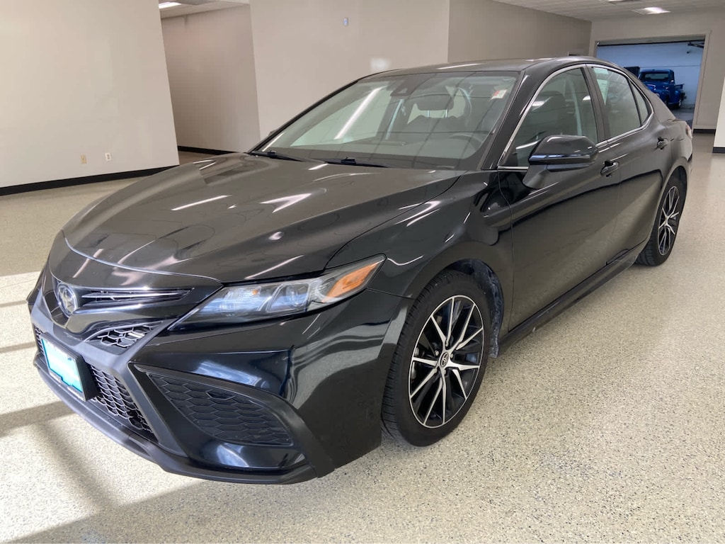 Used 2021 Toyota Camry SE Auto (Natl)