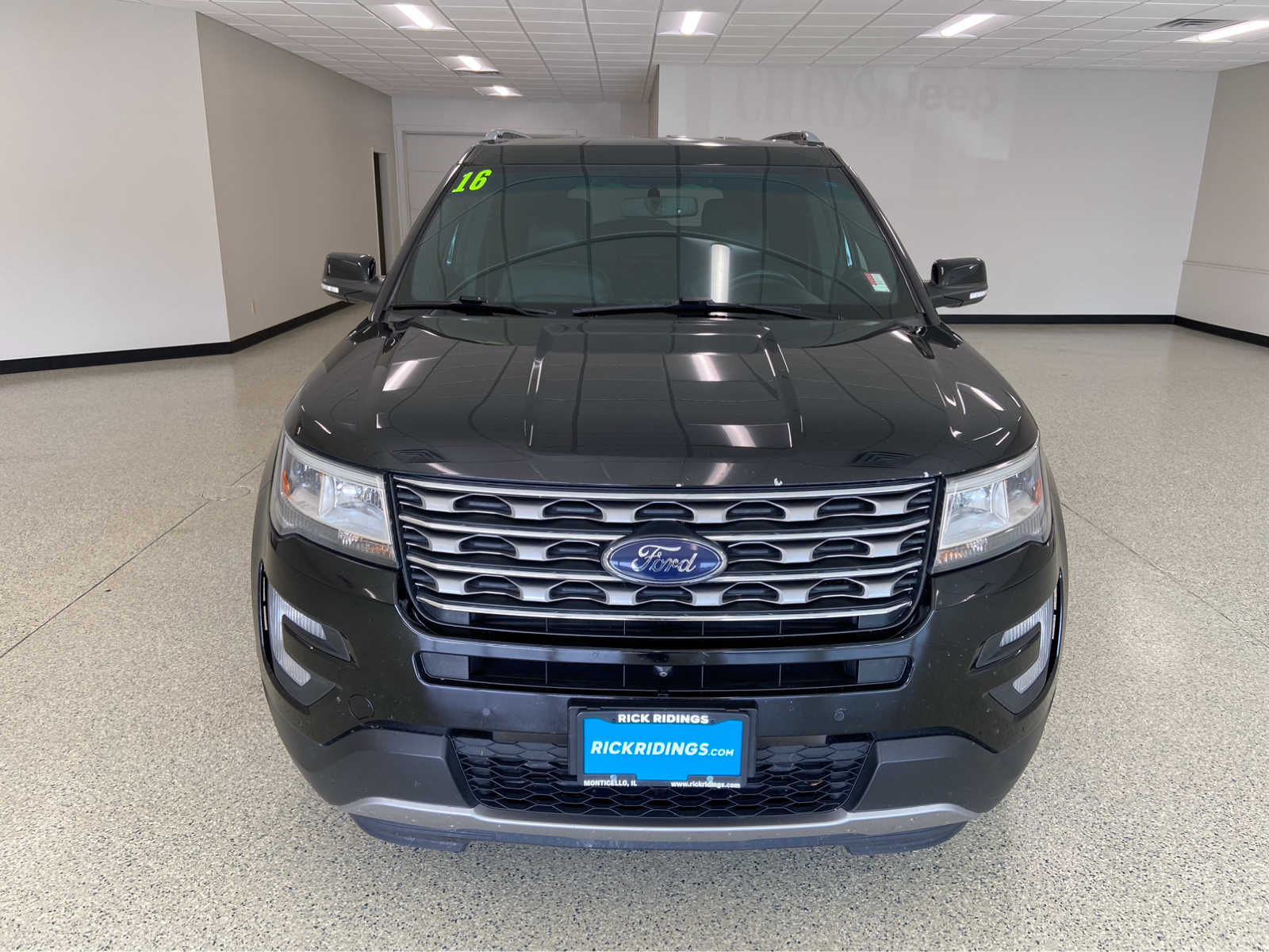 Used 2016 Ford Explorer Limited with VIN 1FM5K8F88GGC48859 for sale in Monticello, IL