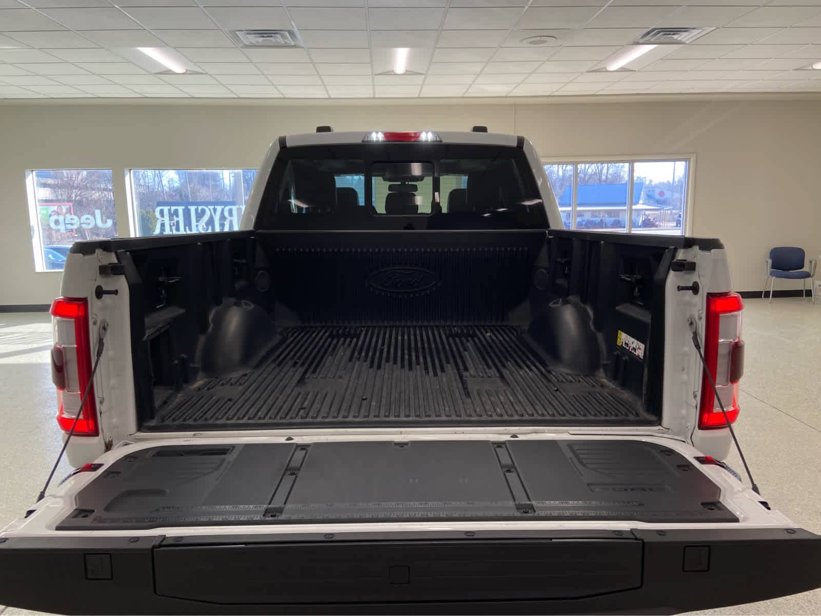 2023 Ford F-150 Lariat - Photo 9