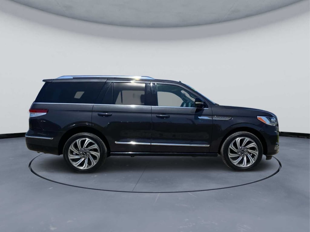 Used 2024 Lincoln Navigator Reserve 4x4