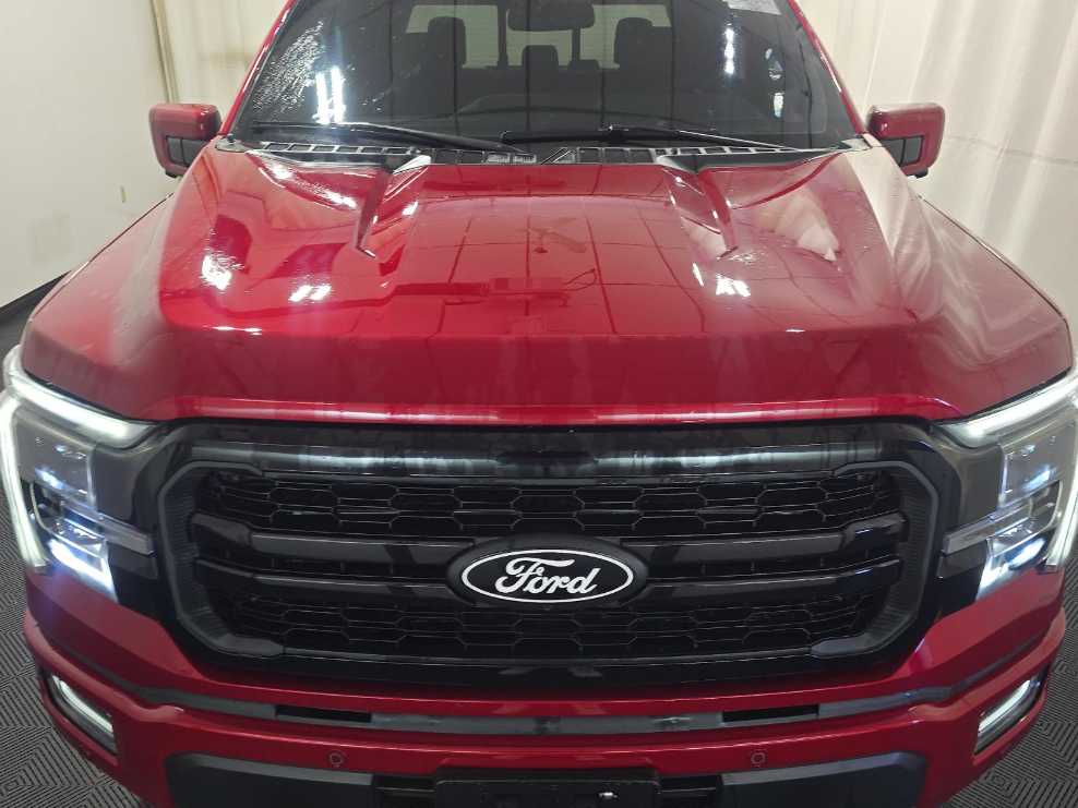 2024 Ford F-150 Lariat photo 2