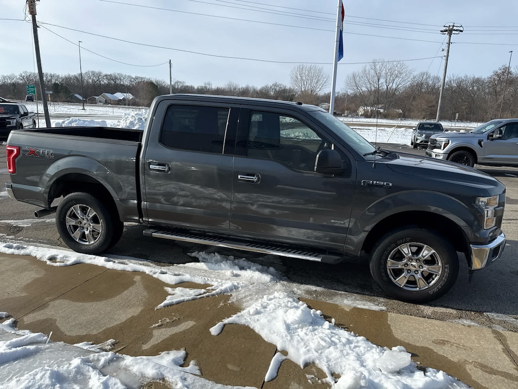Used 2017 Ford F-150 XLT 4WD Supercrew 5.5 Box 4WD SuperCrew 5.5 Box