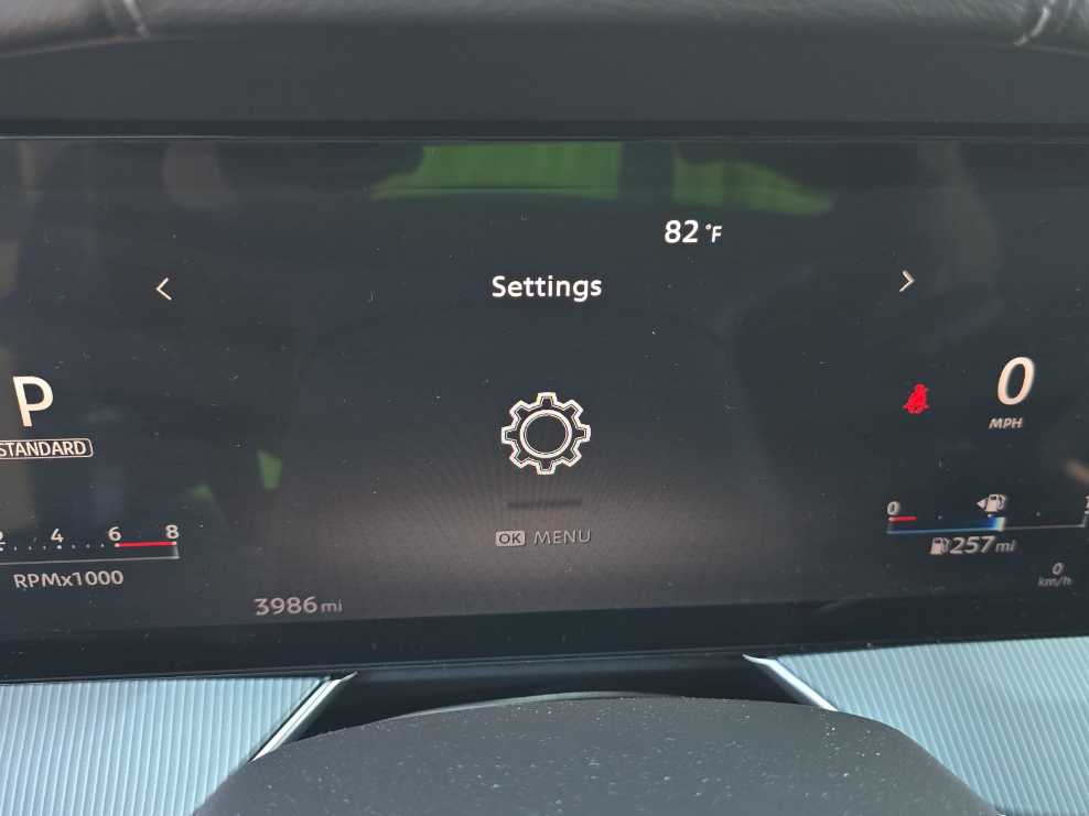 2025 Nissan Murano SL photo 2