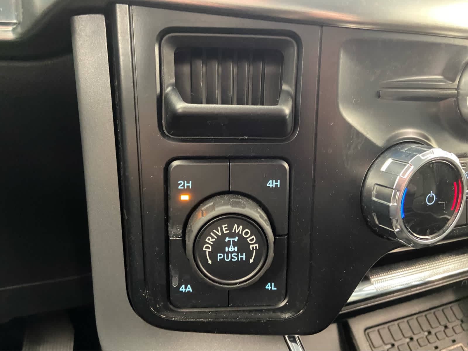 2023 Ford F-150 Lariat - Photo 33