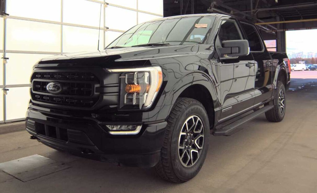 Used 2023 Ford F-150 XLT 4WD Supercrew 5.5 Box 4WD SuperCrew 5.5 Box