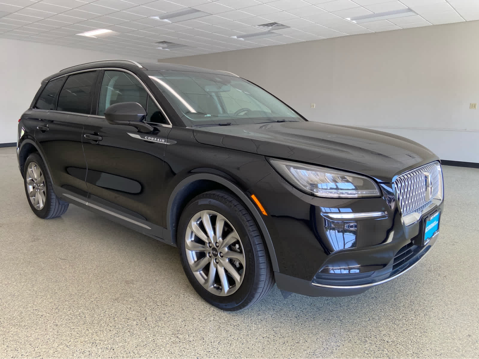 2022 Lincoln Corsair Standard photo 3